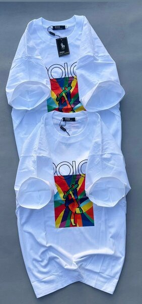 T-shirt Polo Design Coloré