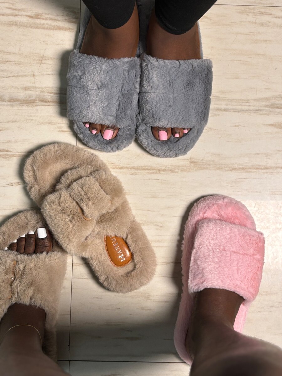 Indoor slippers