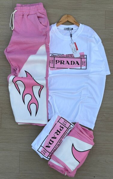 Ensemble Sweat-shirt et Short Prada