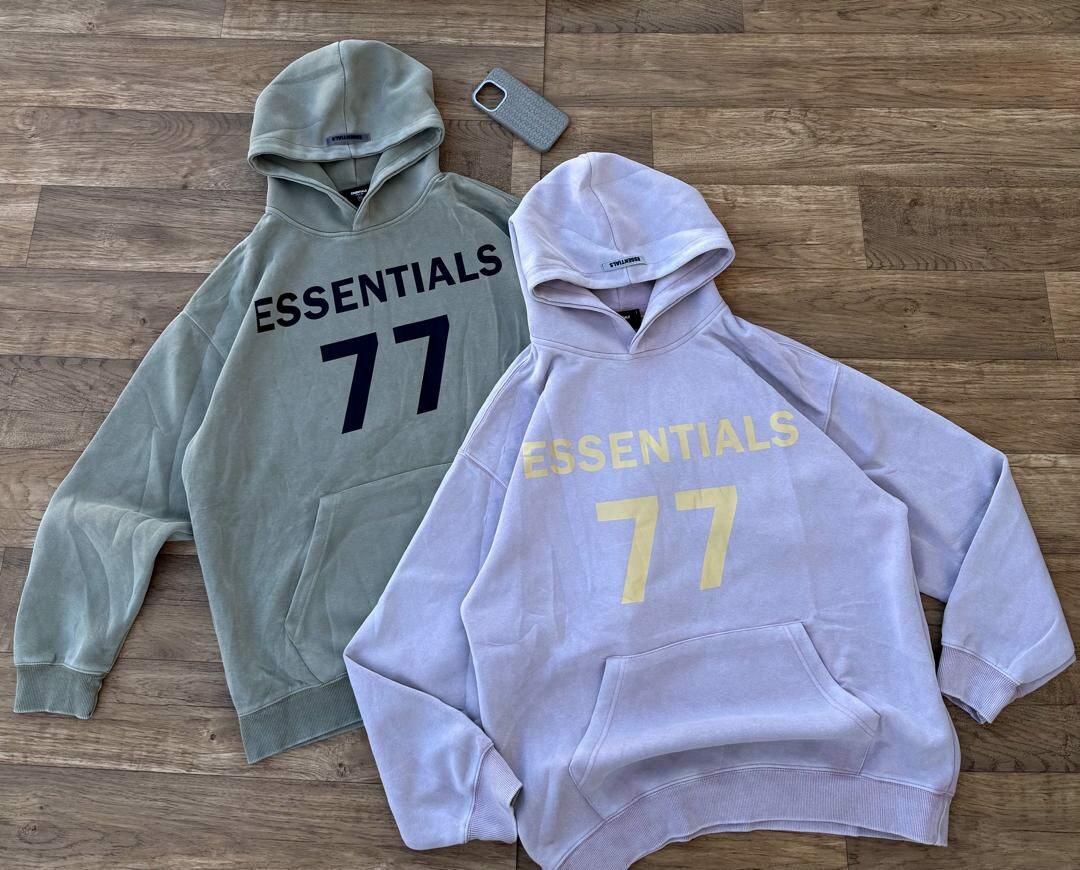 UNISEX ESSENTIALS HOODIES