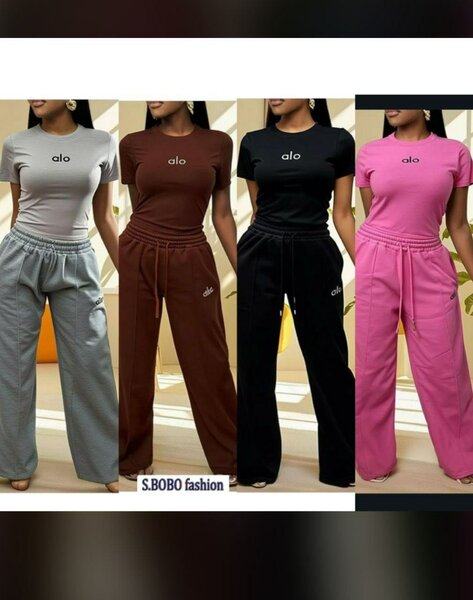 Ensemble survêtement et haut pour femme