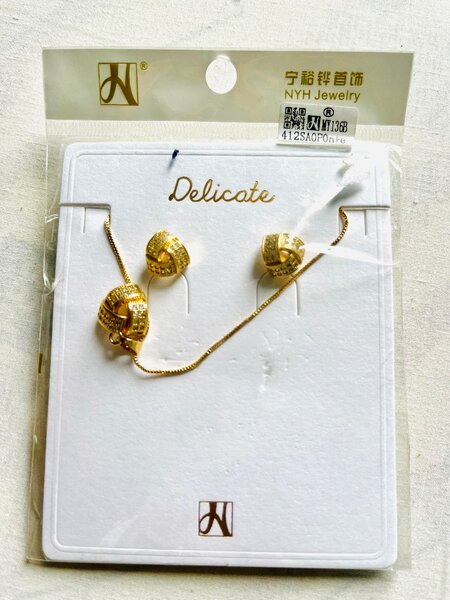 Set de bijoux délicats