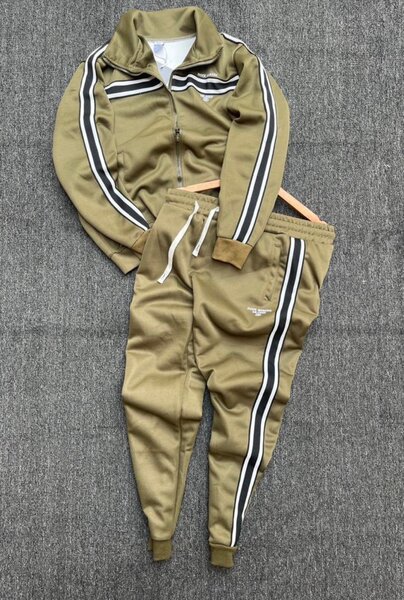 Ensemble survêtement homme luxe