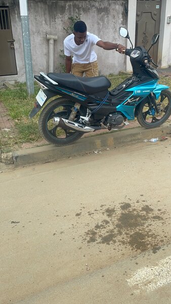 Moto Scooter Urbain Bleu