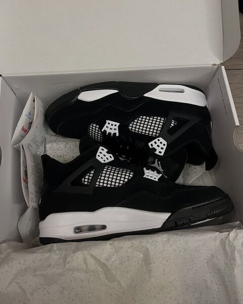 Jordan 4