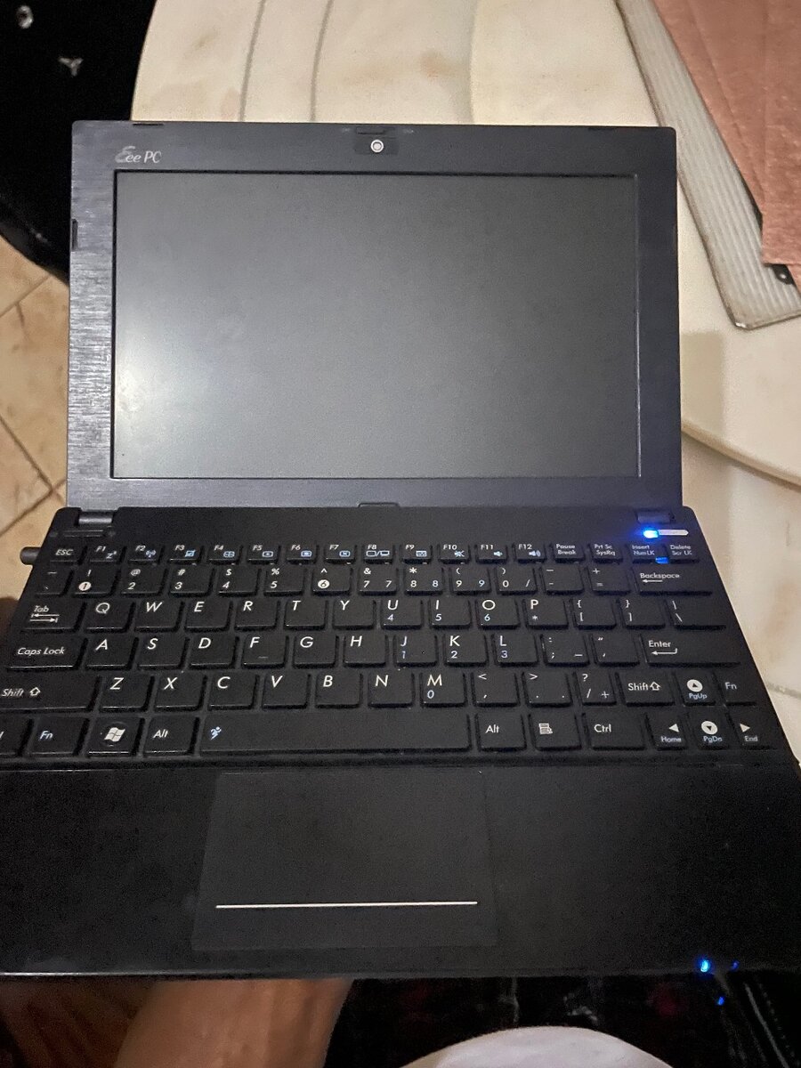 ASUS mini laptop