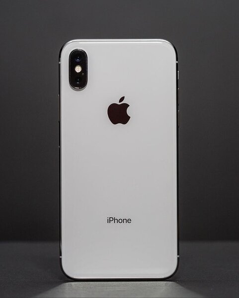 iPhone X