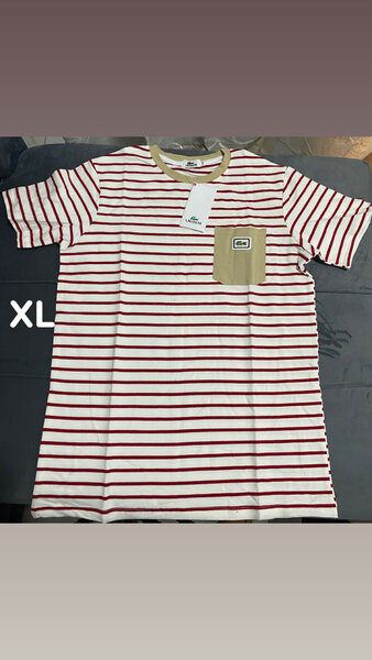 T-shirt rayé à poche homme