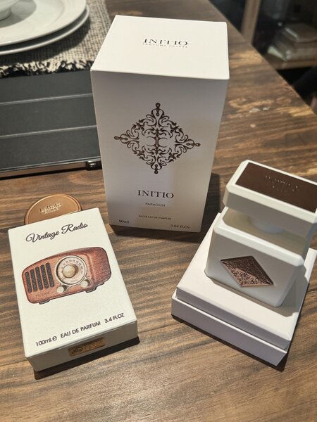 Vintage radio lataffa