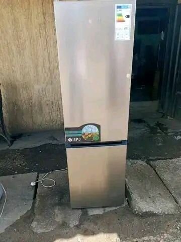 Spj upright fridge