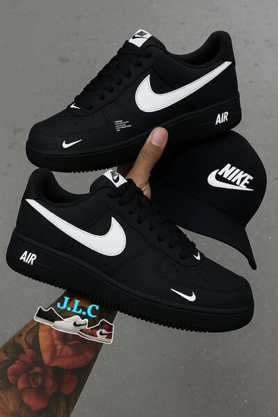 Nike Air Force 1 noir et blanc