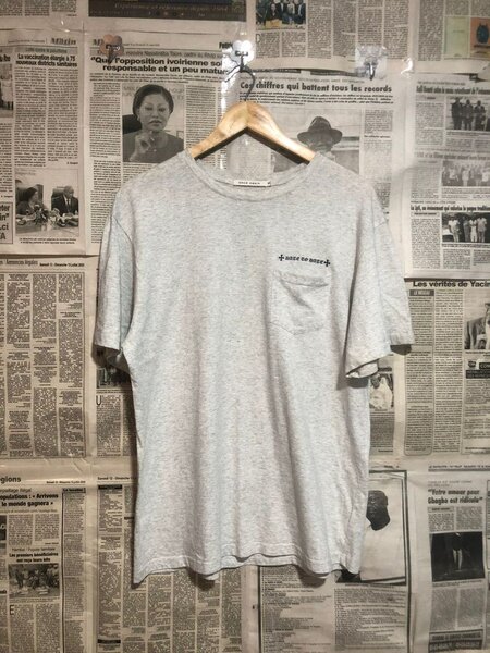 T-shirt gris graphique unisexe