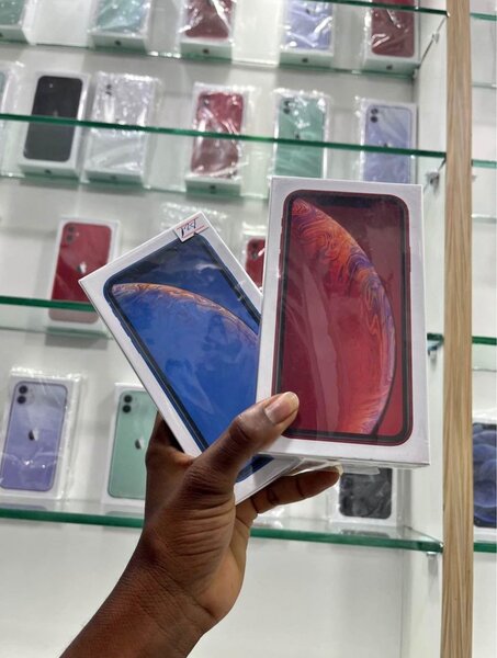 iPhone XR 64giga nouveau dans carton scellé