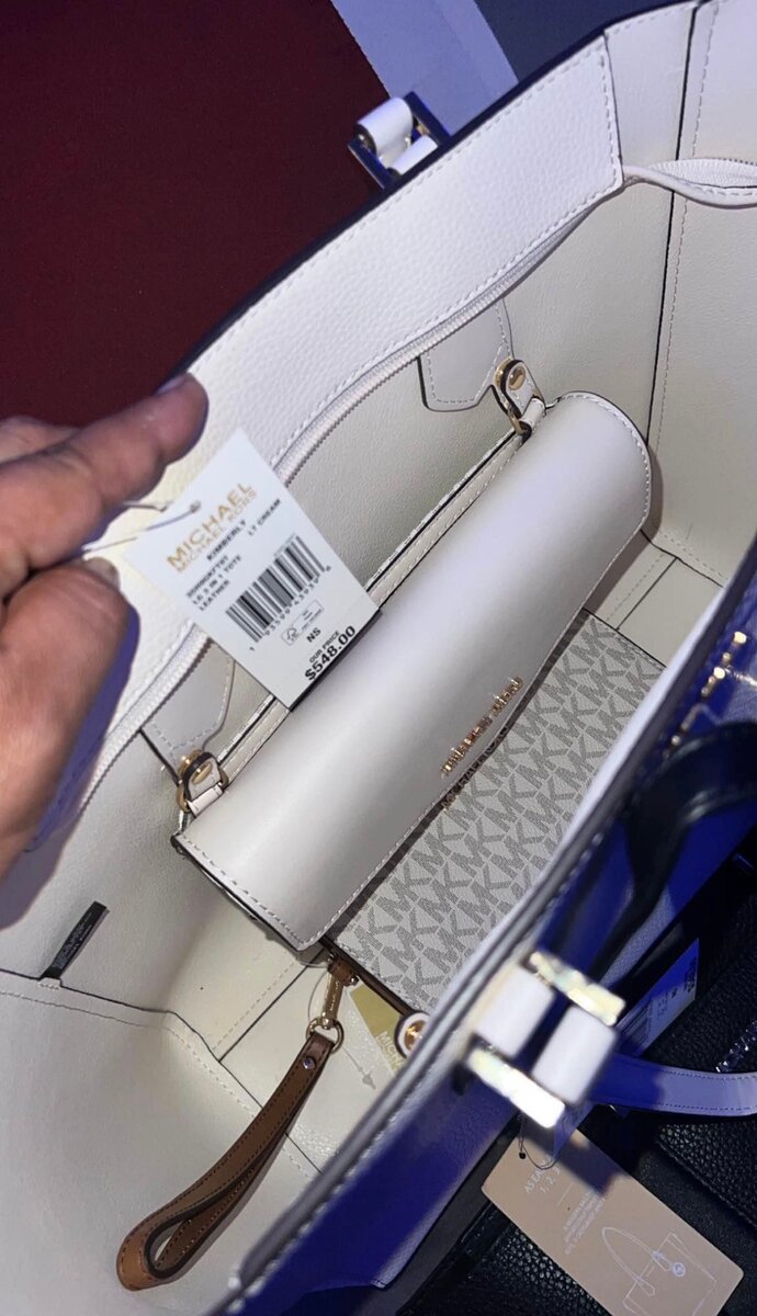 Sac à main Michael Kors en cuir noir