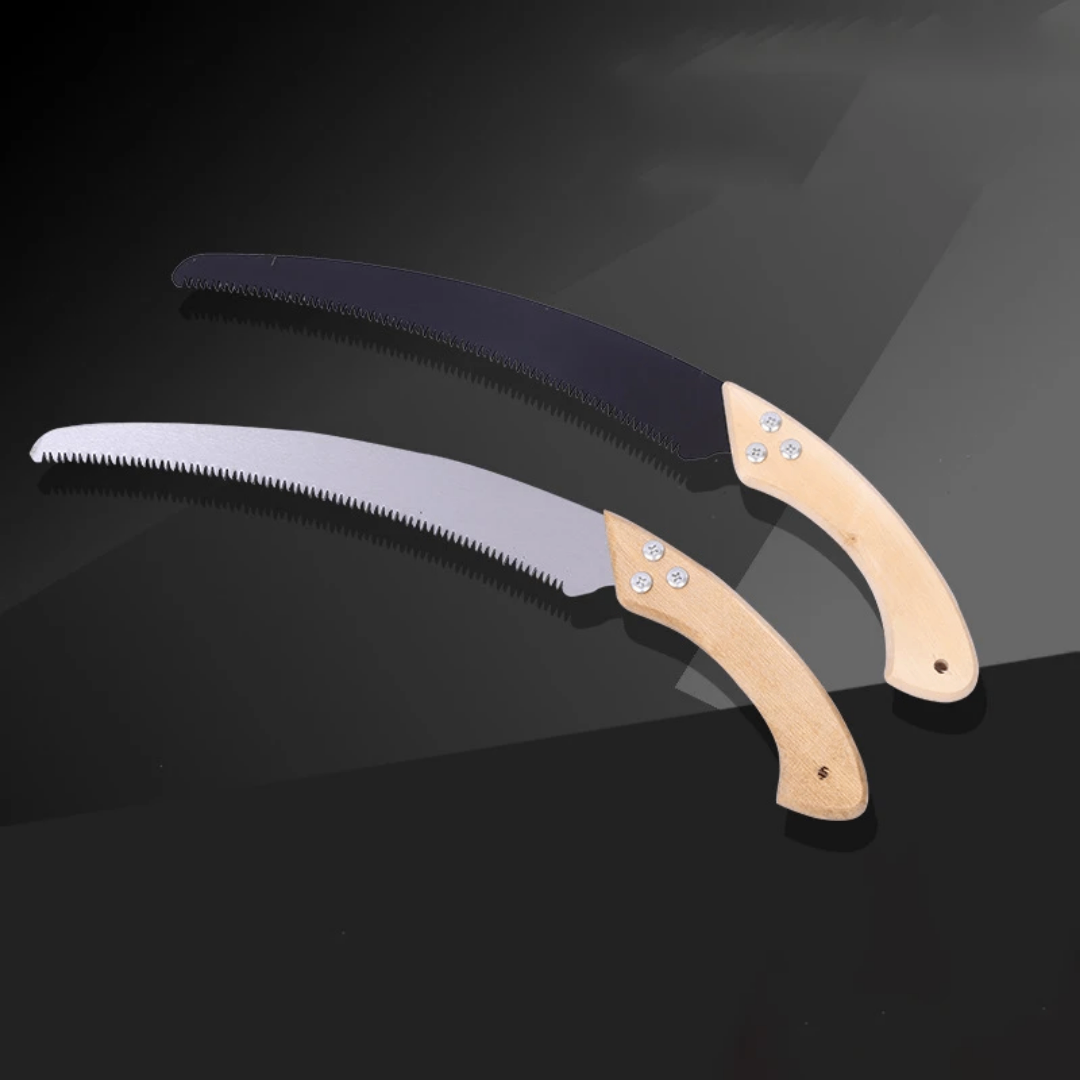 Scie à main courbée bois jardinage