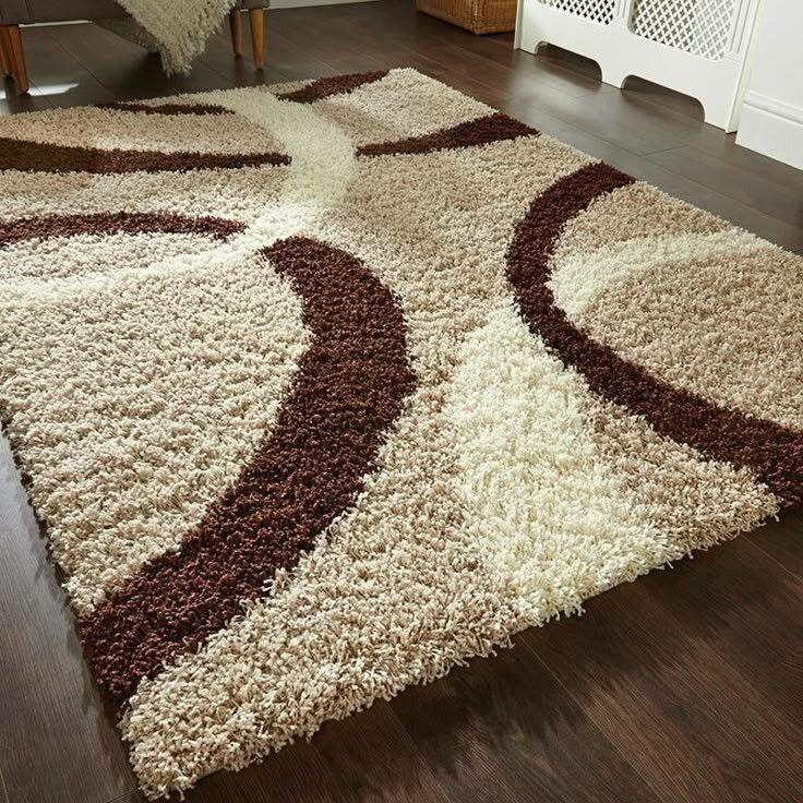 Tapis moderne à motifs géométriques