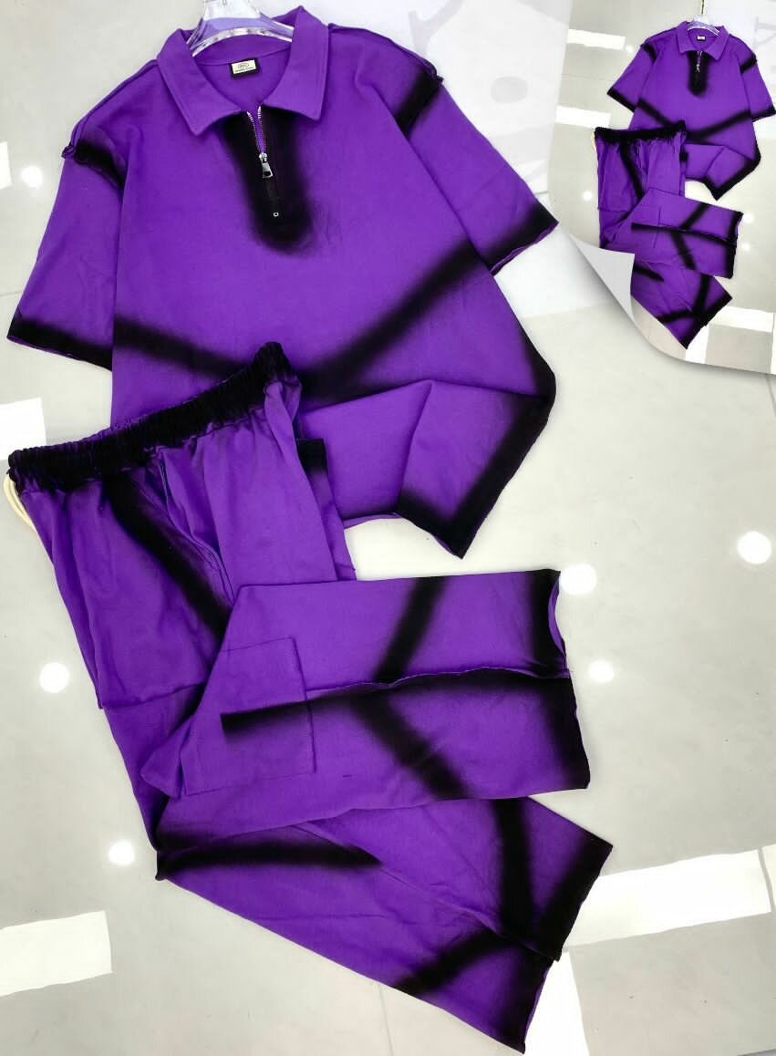 Tenue de survêtement colorée