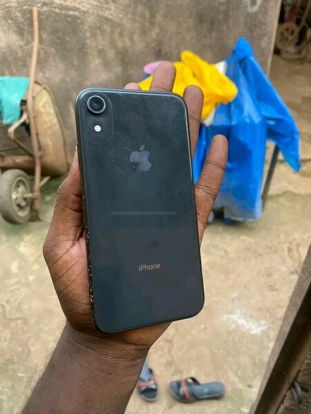 iPhone XR Noir - Téléphone Apple Reconditionné