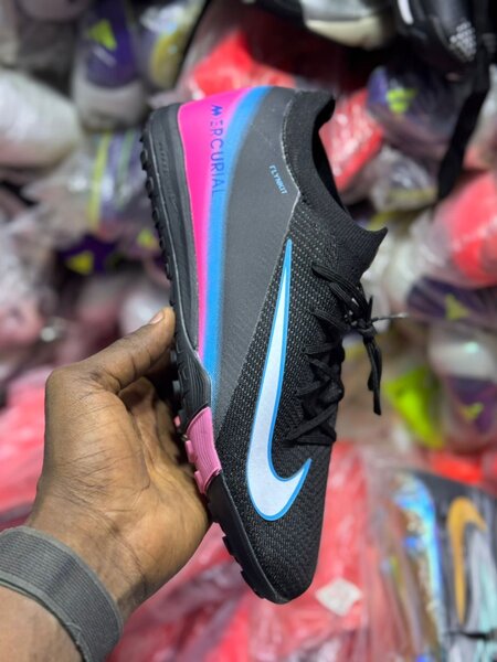 Chaussures de sport colorées