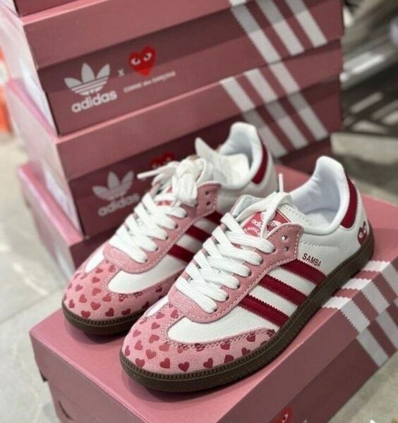 Baskets en cuir roses