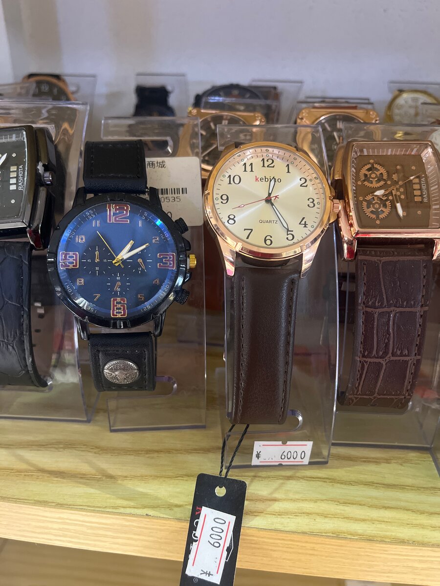 Montres en cuir élégantes