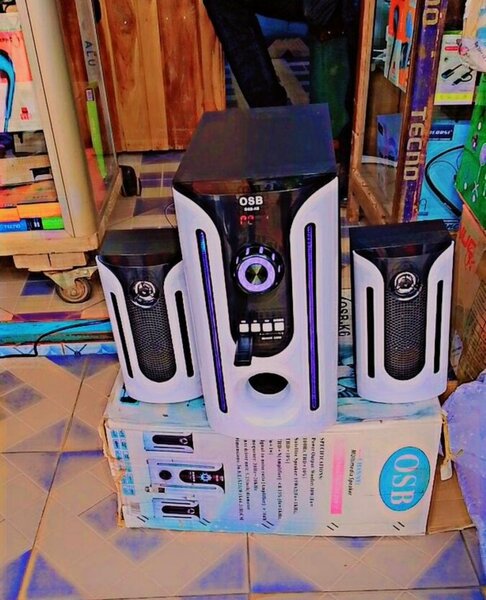 Enceinte Bluetooth avec lumières LED