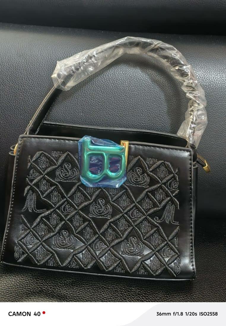 Sac à main luxueux noir