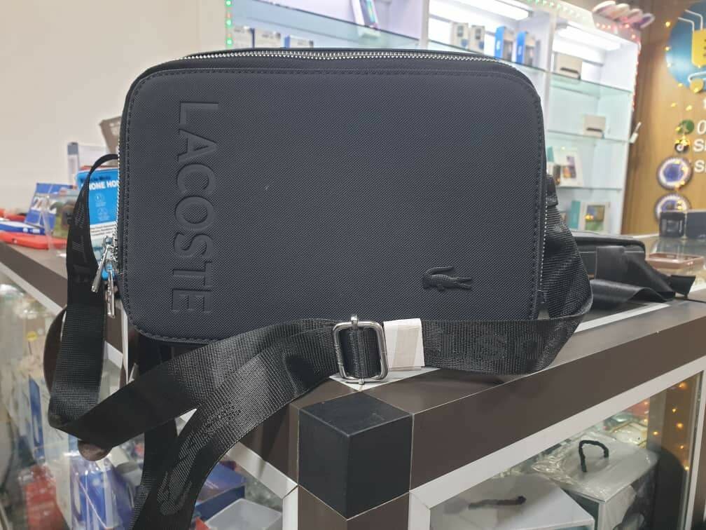 Sacoche bandoulière Lacoste