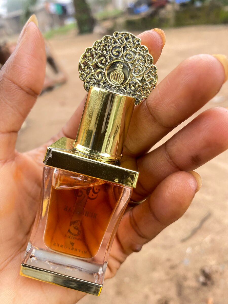 Parfum Luxueux Zuhur Lat - Amouage