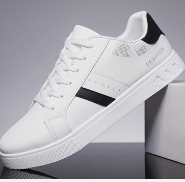 Chaussures blanches tendance