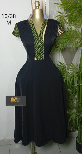 Robe élégante noire