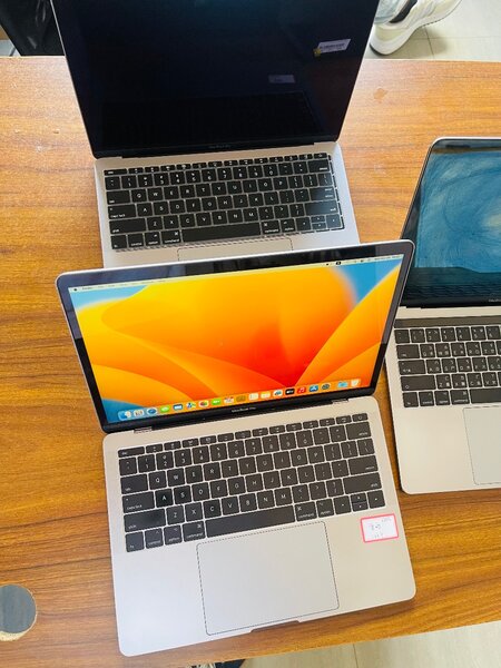MACBOOKS PRO 2017 Thunderbolt 3