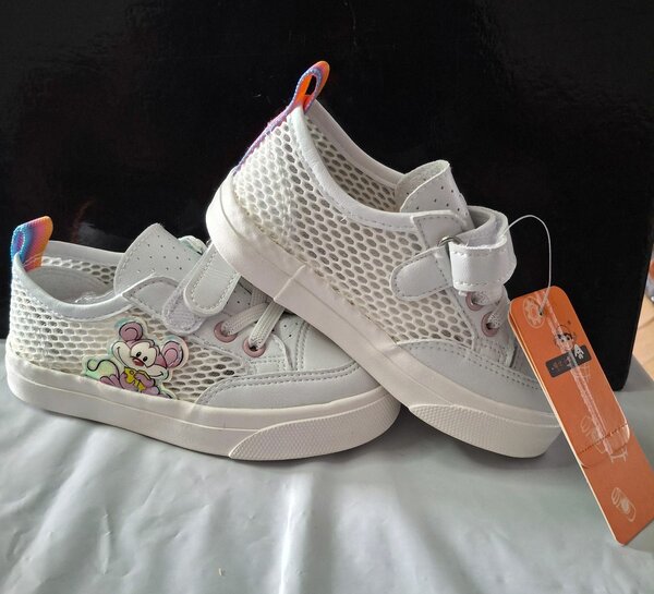 Baskets enfant blanche rose