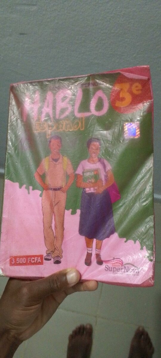 Manuel scolaire "Hablo"