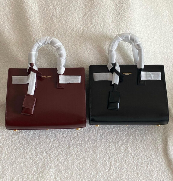 Sac à main élégant cuir