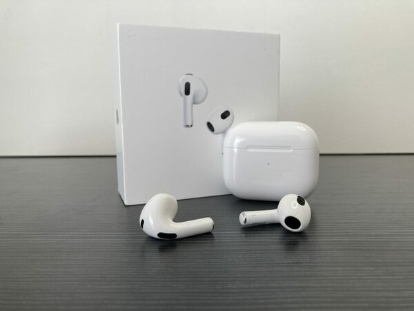 AirPod  3. 3ems génération