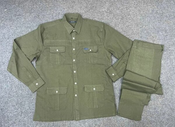 Ensemble de travail vert