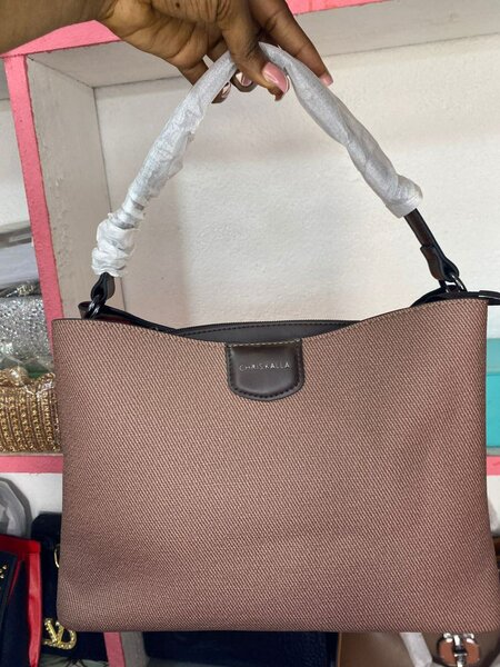 Sac à main élégant en cuir