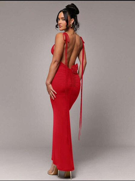 Robe élégante longue rouge