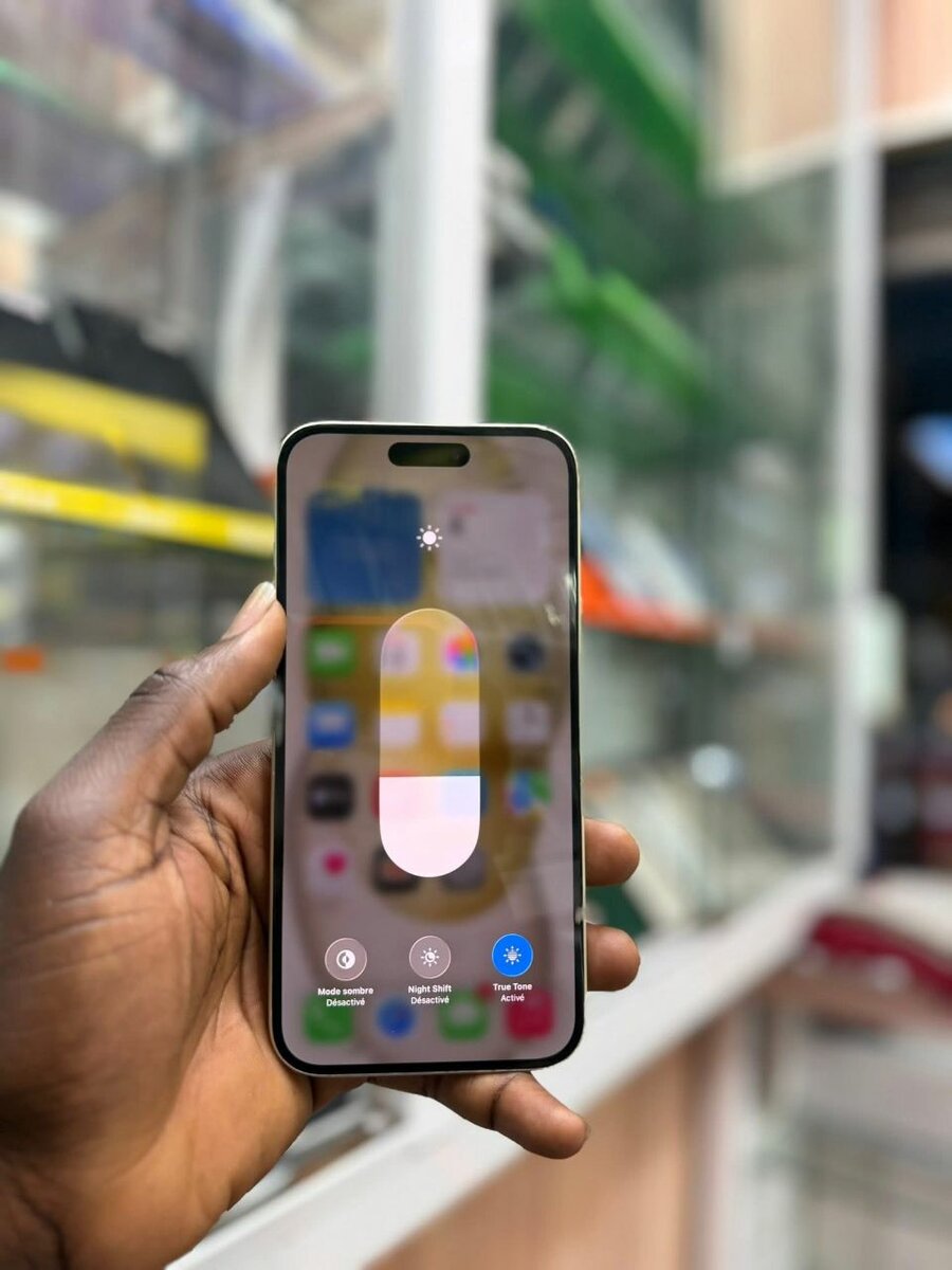 iPhone 14 jaune élégant 128 Go