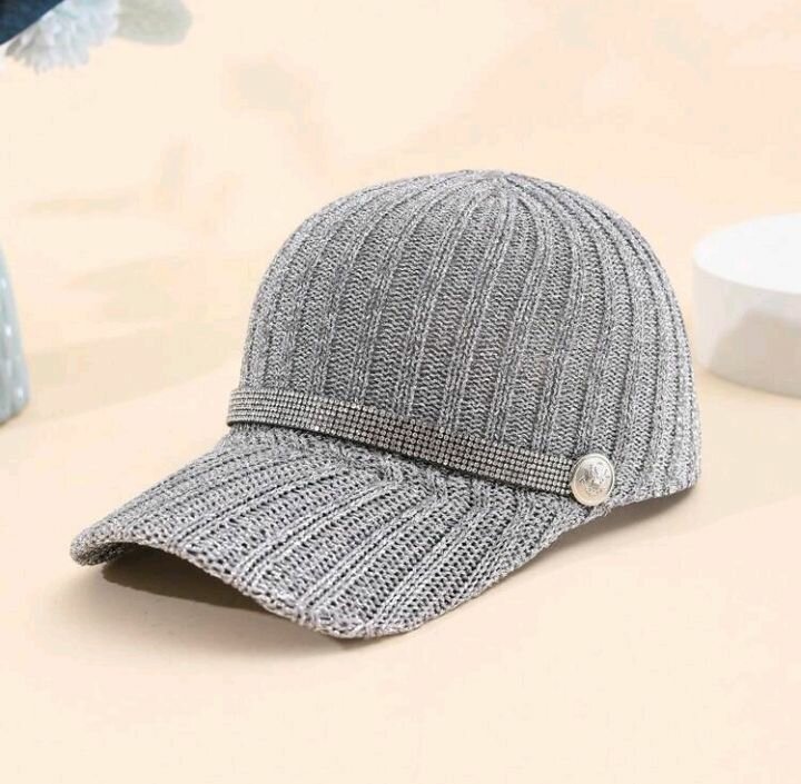 SHEIN Women Metallic Rhinestone Hats