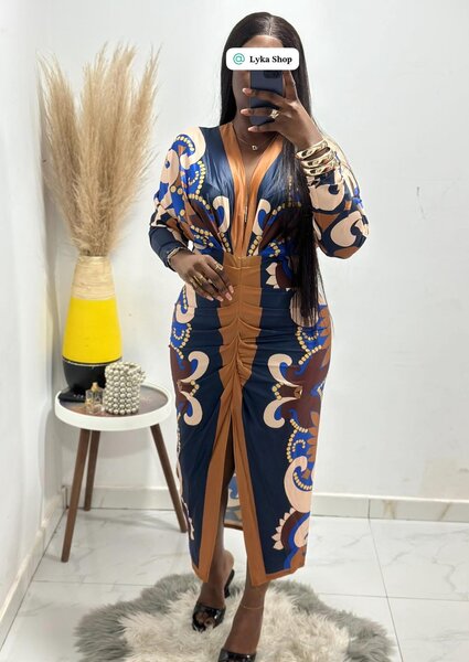 Robe longue en satin imprimée pour femme