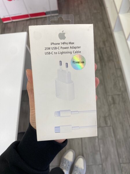 Зарядное устройство для iPhone