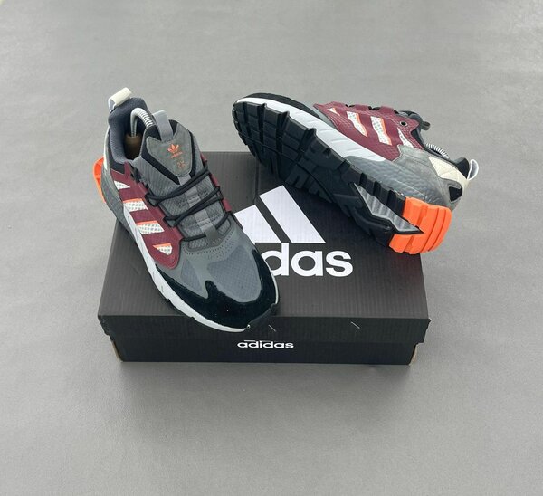 Adidas Chaussures de Sport Homme