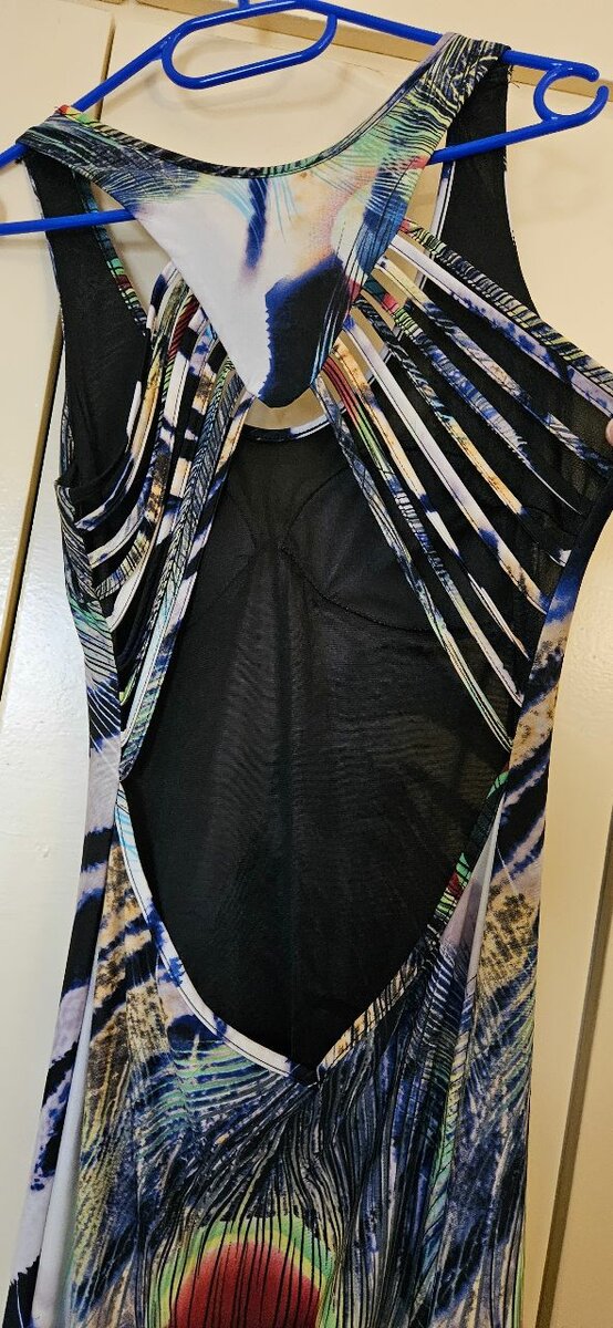 Robe longue à motif plumes