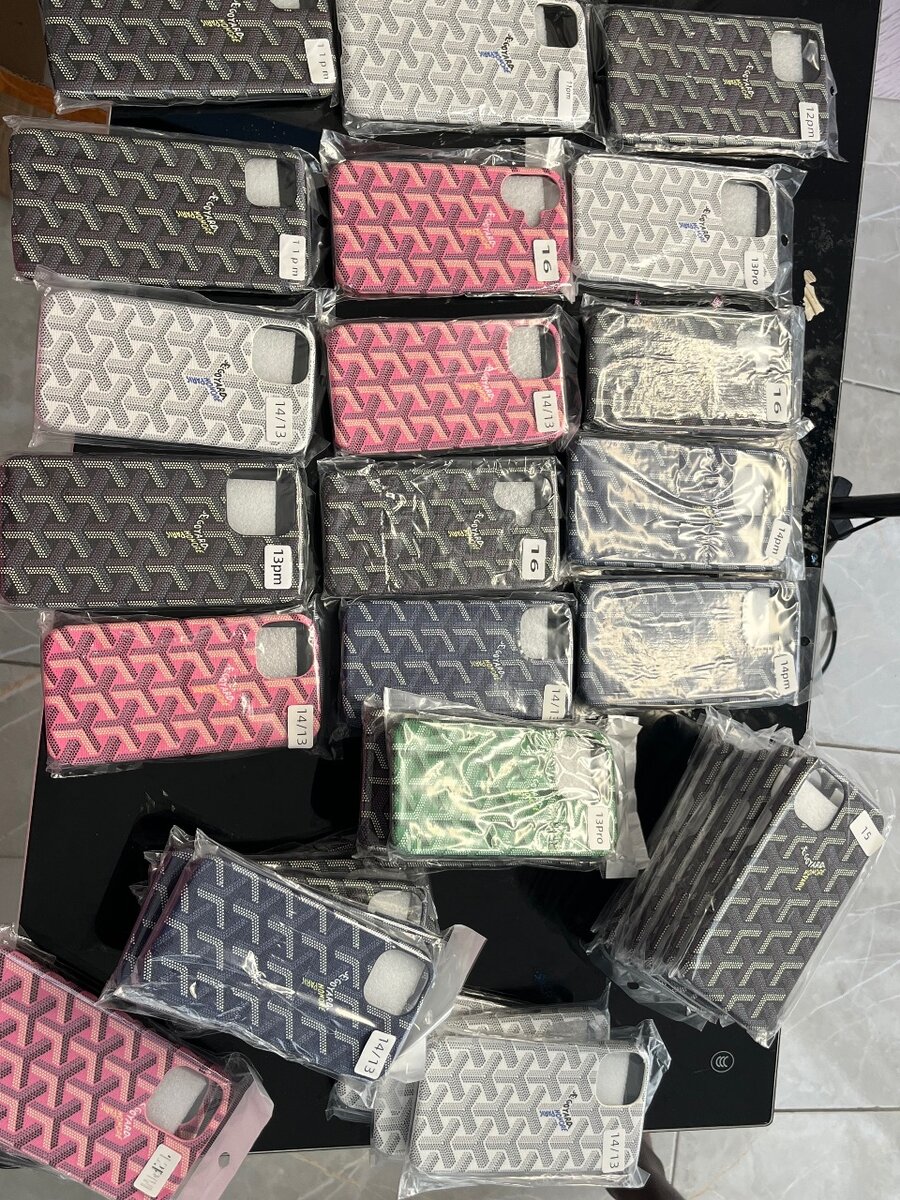 Coques de téléphone design en cuir