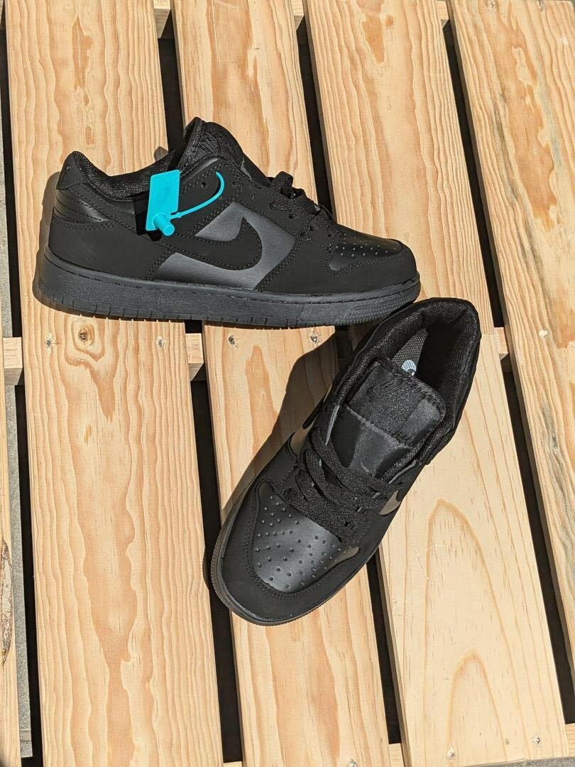 Low cut Nike Jordans