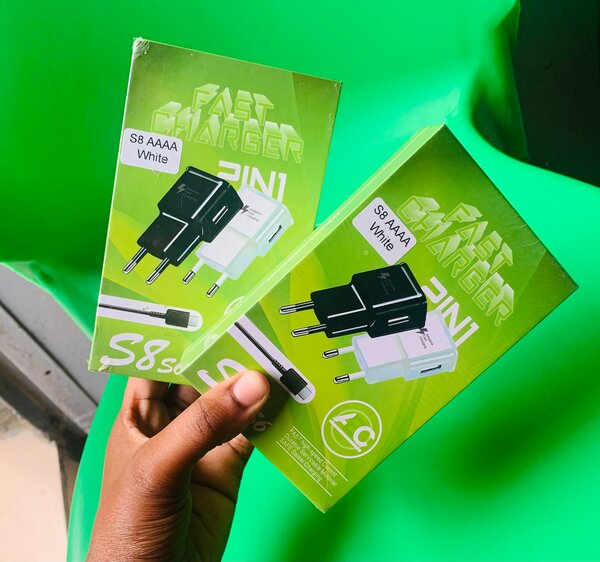 Chargeur Rapide 3-en-1 S8