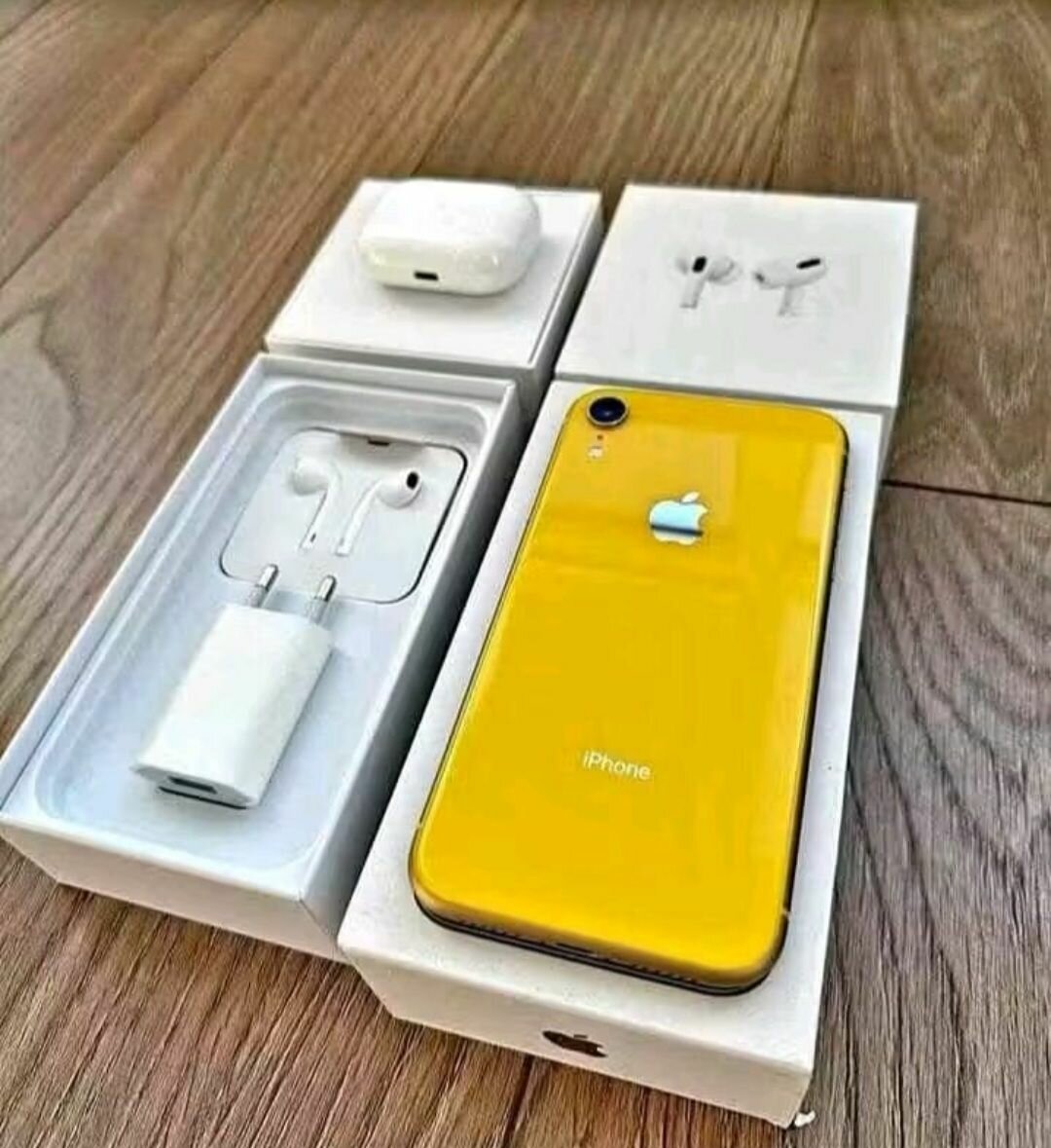 iPhone avec accessoires complets