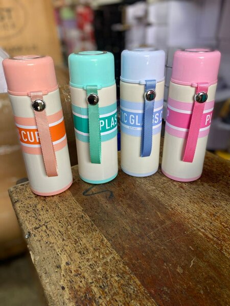 Thermos coloré en acier inoxydable